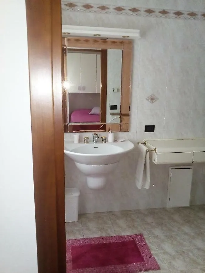 Villa Manuela Mestre Guest house