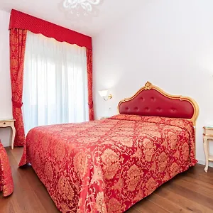 2* Гостевой дом Ca' Rebeka Venice - Atika & Atif